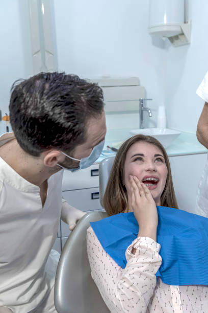 Best Emergency Broken Tooth Repair in Forest View, IL